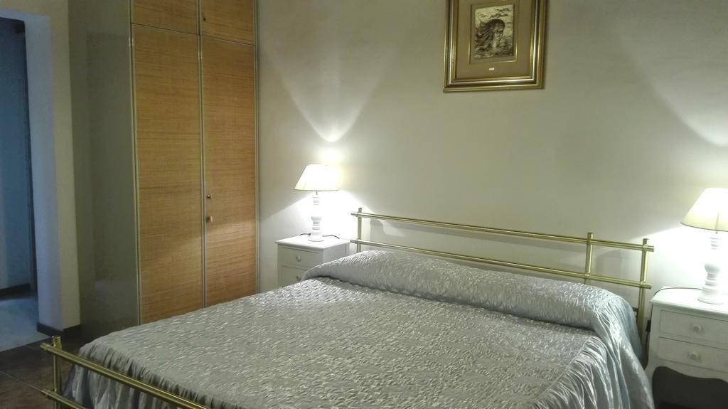 Bed And Breakfast Casale Isorella Сан Джемини Екстериор снимка
