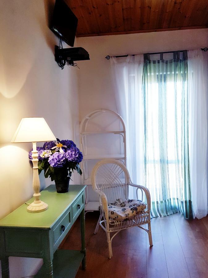 Bed And Breakfast Casale Isorella Сан Джемини Екстериор снимка